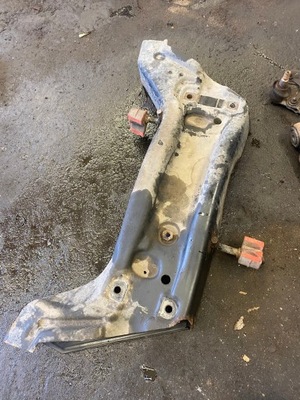 Skoda fabia ii roomster балка подвеска перед фото №1