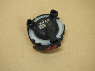 Датчик удару двері передніх octavia iii фото №1