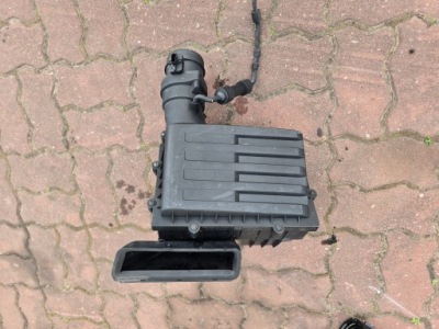 Корпус фильтра воздуха vw tiguan 2 t-roc passat b8 leon 3 5q0129601ah фото №1