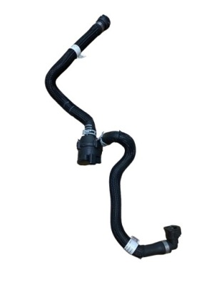 Discovery sport l550 lift труба wąż шланг системи охолодження k8d2-8b504-ca фото №1