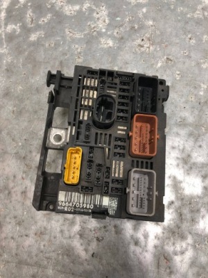 Модуль bsm коробка предохранителей citroen c4 9664705980 фото №1