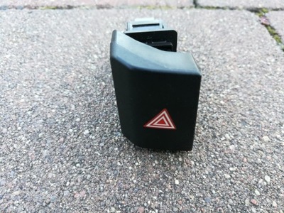 Выключатель света аварийных --toyota corolla e16 e18 фото №1