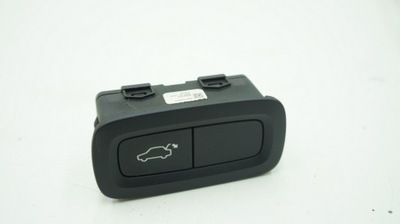 Volvo v90 ii кнопка кришки багажника 31674800 фото №1