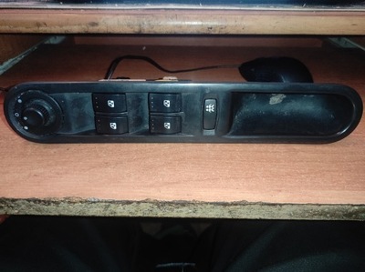 8200250650 панель вікон renault espace iv фото №1