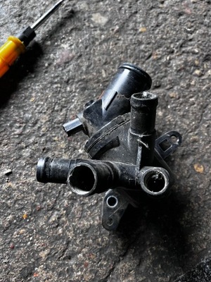 47 renault clio iv captur i термостат 110617089r фото №1