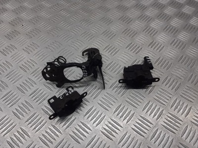 Замок передней капот mercedes clk200 фото №1