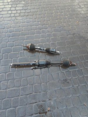 Привідний вал ліва права alfa romeo 159 1.75 tbi фото №1