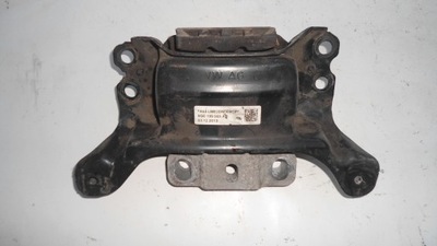 RANKENA PAGALVĖ DĖŽĖS AUDI VW SKODA 5Q0199555AB 