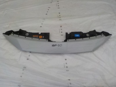 Молдинг решетка решётка mazda mx-30 mx30 dn4e-50717 фото №1