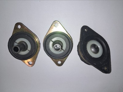 Mercedes w123 кронштейн рычаг газа 1233000940 фото №1