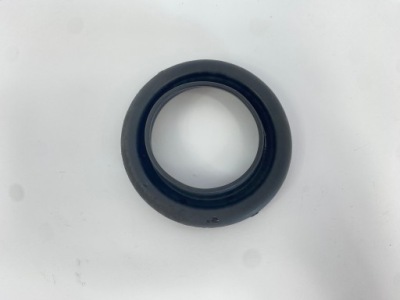 Прокладка резиновый элемент заливной топлива mercedes w123 w124 w201 w126 r129 1239973581 фото №1