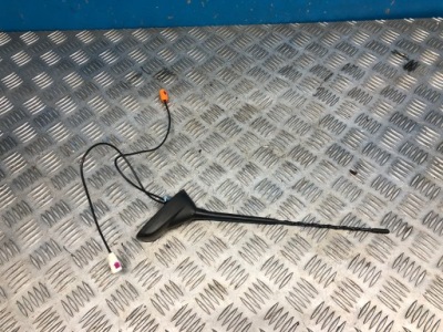 Peugeot 208 ii 19- антенна кровельная 9819668080 фото №1