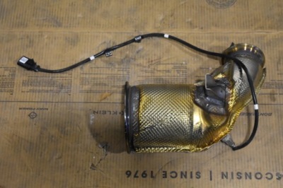 Idealny катализатор левый porsche panamera 976 1 фото №1