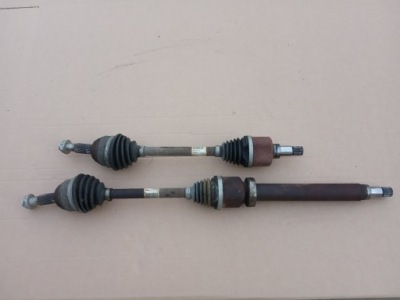 Ford fiesta mk7 lift 1.0 eco. 2013-17- привідний вал права фото №1