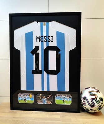 Messi, Argentyna - koszulka z autografem w ramie - icons.com (zag)