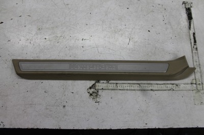 Mercedes-benz оригінальний номер a2076800235 молдинг поріг накладка фото №1