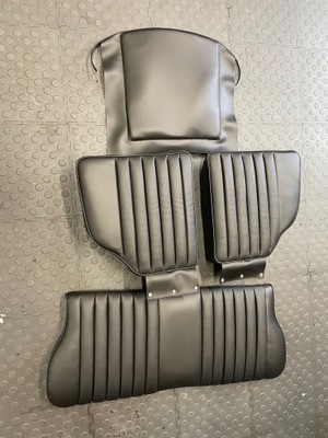 Заднє сидіння задня mercedes r107 czarna фото №1