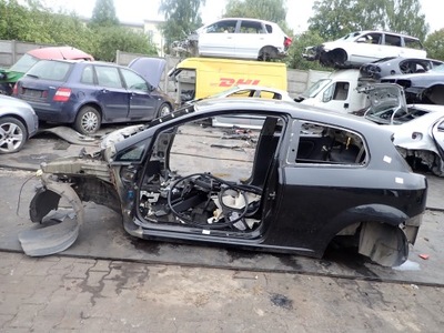 Grande punto 3d четверть порог левый блок двигателя фото №1