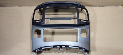 Hyundai h1 решітка обдув середня рамка радіо фото №1