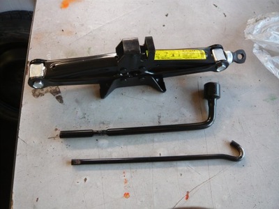 Подъемник домкрат hyundai i40 kombi фото №1