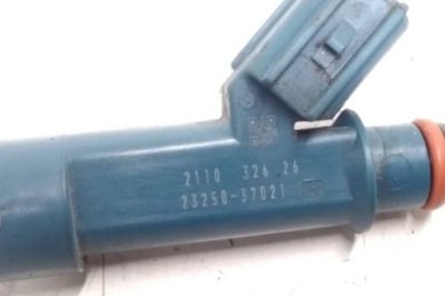 Инжектор lexus ct zwa10_ 2325037021 1.8l 2013 фото №1