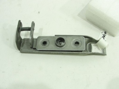 Замок капот перед mercedes sprinter w906 a9067500450 фото №1