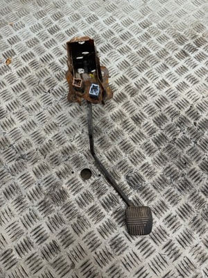 Педаль тормоза nissan terrano ii фото №1