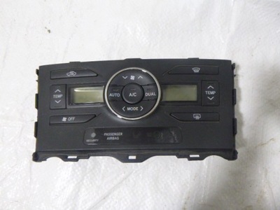 Панель обдув кондиционера toyota auris фото №1