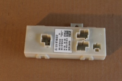 Модуль блок керування кришки a1679008307 mercedes gle 167 фото №1