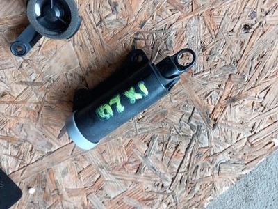 Привод тормоз бардачка ограничитель hyundai ix20 фото №1