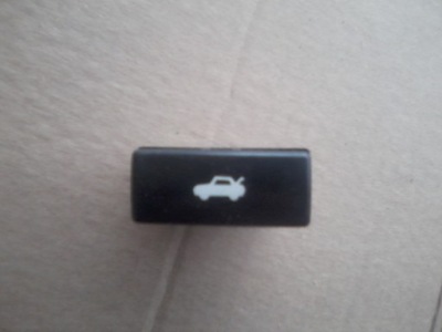 Rover 75 mg zt выключатель открывания крышки багажника фото №1