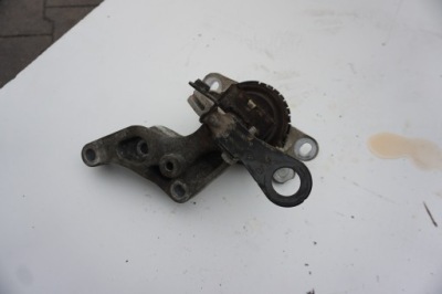 Кронштейн подушка двигателя opel vivaro b 1.6 cdti фото №1