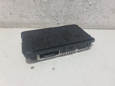 Зарядний пристрій індукційна hyundai i30 iii 95560-g3000 фото №1