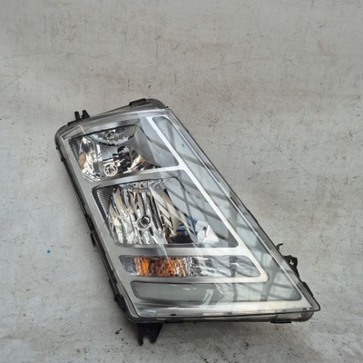 Volvo fh4 лампа права перед передня 22239217 фото №1