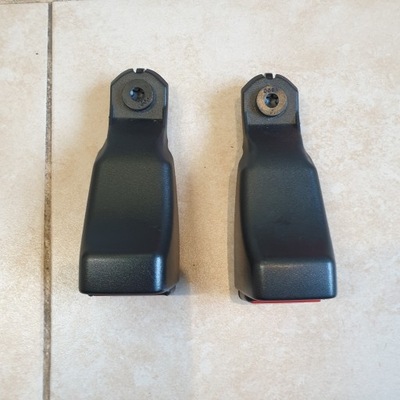 Клипса пряжка поперечина безопасности mercedes r w251 фото №1