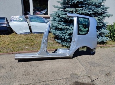 Skoda roomster лівий обшивка крила чверть ліва задня задня фото №1