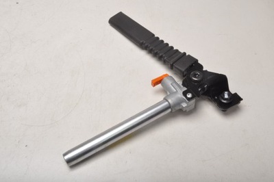 Hyundai ix35 натягувач поперечина безпеки правий фото №1