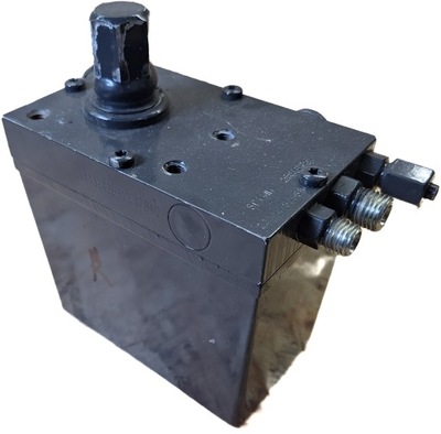 Насос помпа підйому кабіни scania r s p g ngs 2861572 b-b фото №1