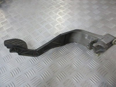 ПЕДАЛЬ СЦЕПЛЕНИЯ AUDI A4 B5 8D1721316G