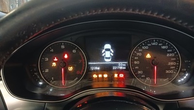 AUDI A6 C7 PANELES DE INSTRUMENTOS CUADRO GRANDE FIS EUROPA LEGALNE KILOMETRAJE 221 796 KM 14R  