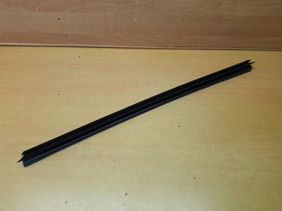 Молдинг уплотнитель правый задняя ford ecosport фото №1