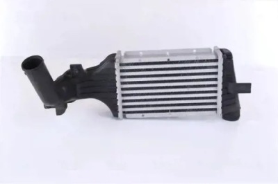 Радіатор повітря інтеркулер 96788 nissens opel фото №1