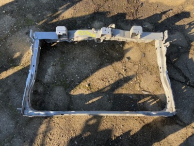 Toyota prius + plus 12 20 pas передний рамка радиатор фото №1