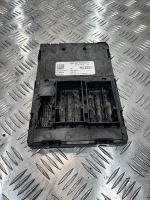 Модуль блок керування комфорту audi a4 b9 15- 8w0907063cg фото №1
