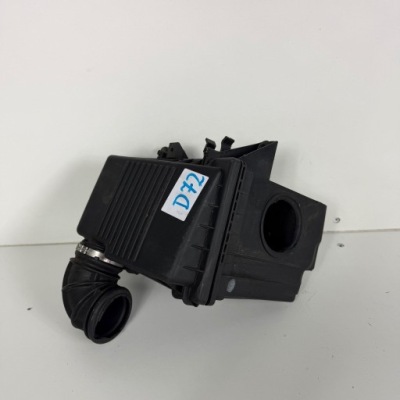Корпус фільтра повітря комплектна mini one r50 1.6 16v оригінальний номер 1477831-06 фото №1