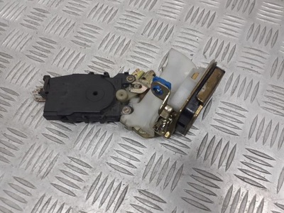 Замок двері лівий задня subaru legacy iii фото №1