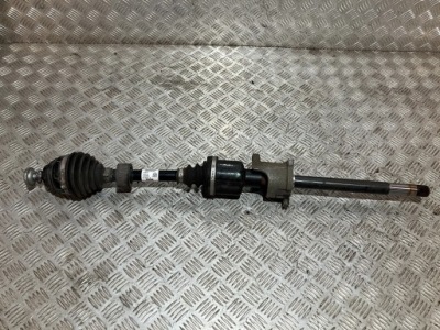 Приводной вал правая  перед bmw x1 f48 2.0i фото №1