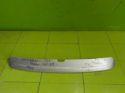 Chevrolet spark ii matiz 06r спойлер крышки фото №1