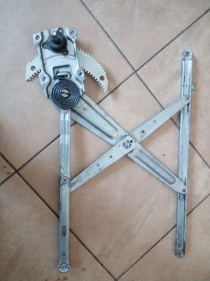 Підйомник скло toyota hiace перед правий механічна коробка передач фото №1