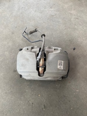 Audi a4 b9 суппорт тормозной левый idealny 8w05dd фото №1